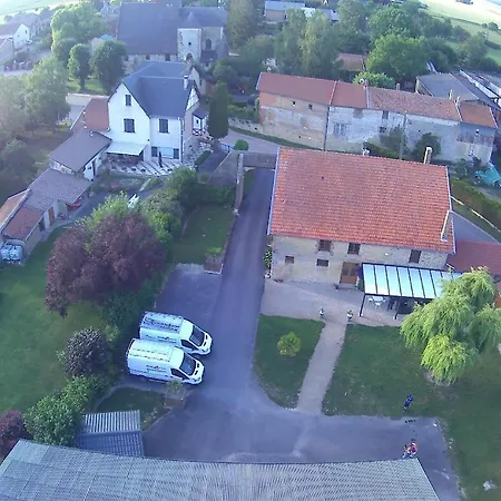 Du Pied Des Monts 3*