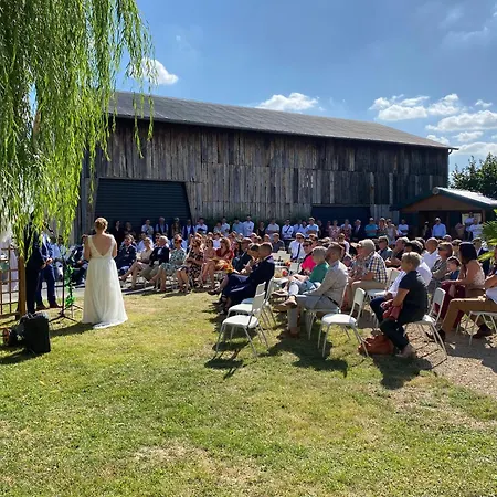 Oda ve Kahvaltı Du Pied Des Monts